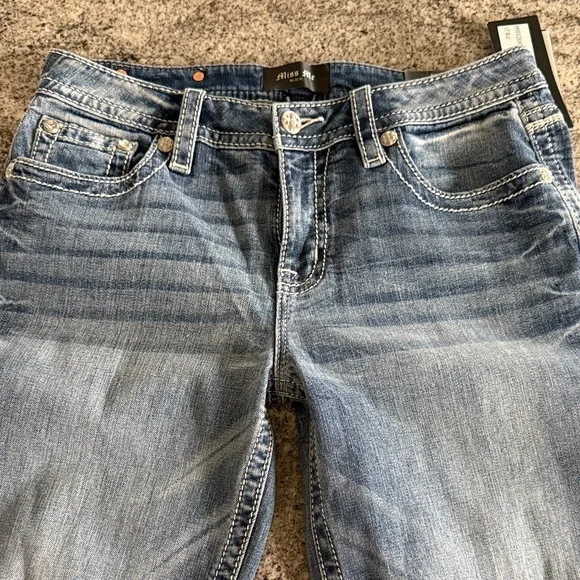 Miss Me Gone Mayhem Slim Wide Mid Rise Sz 29 x 34 - Picture 7 of 11